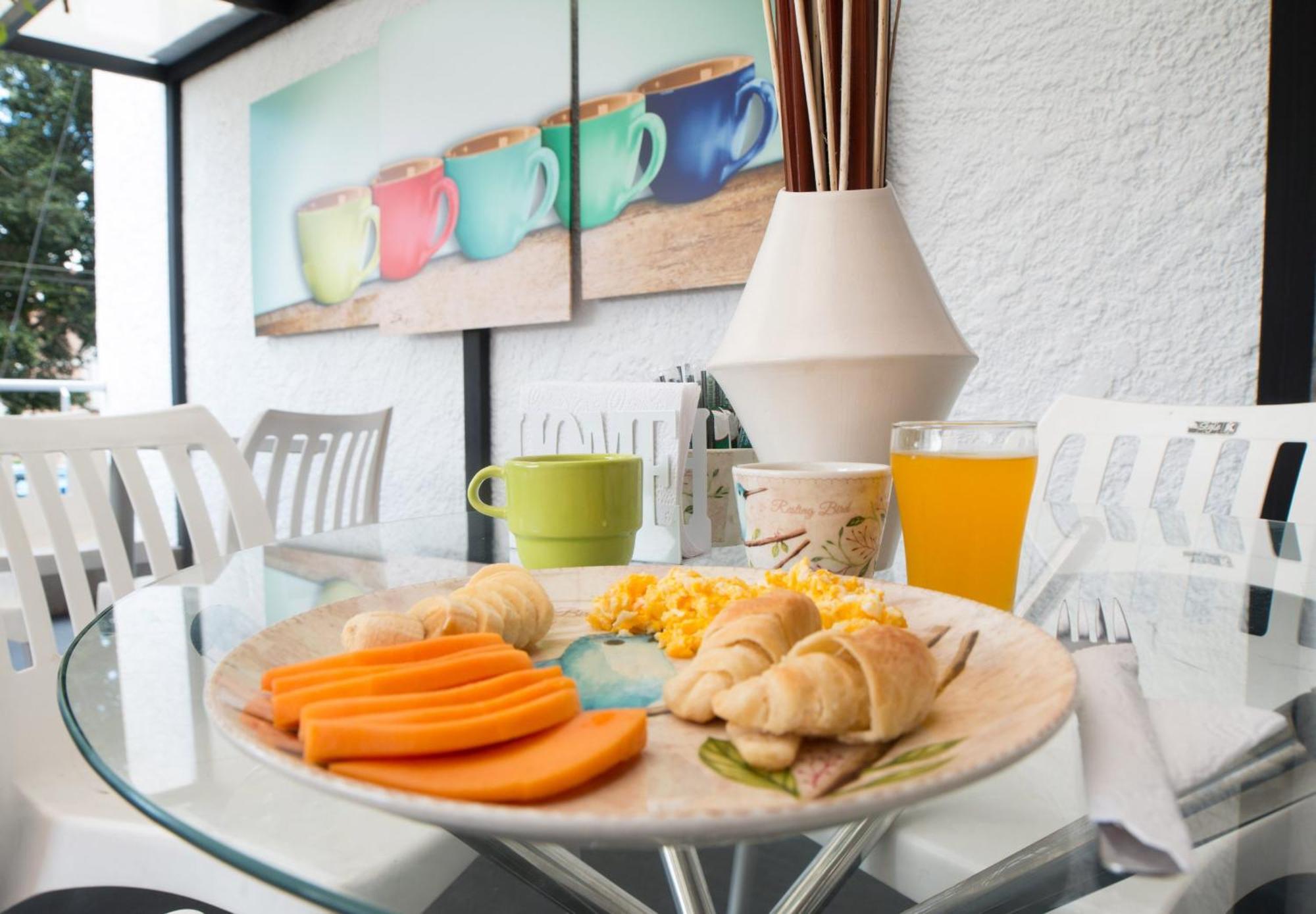 Almaviva Casa Hotel Медельин Экстерьер фото